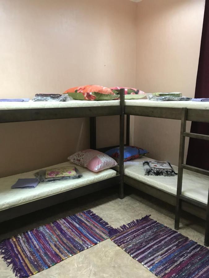 Ararat-Demeevskaya Hostel Kijev Kültér fotó