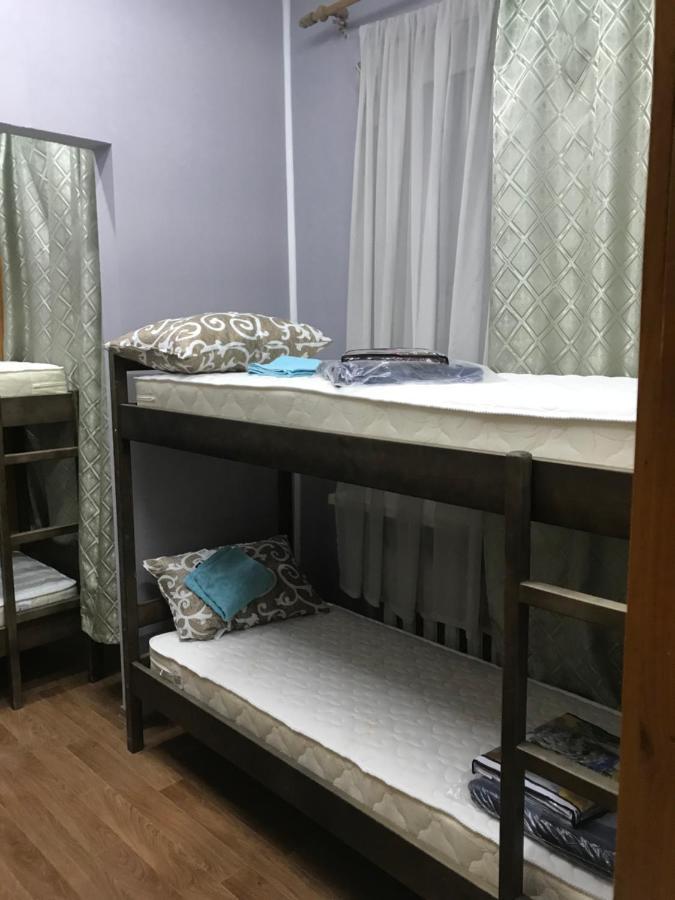 Ararat-Demeevskaya Hostel Kijev Kültér fotó