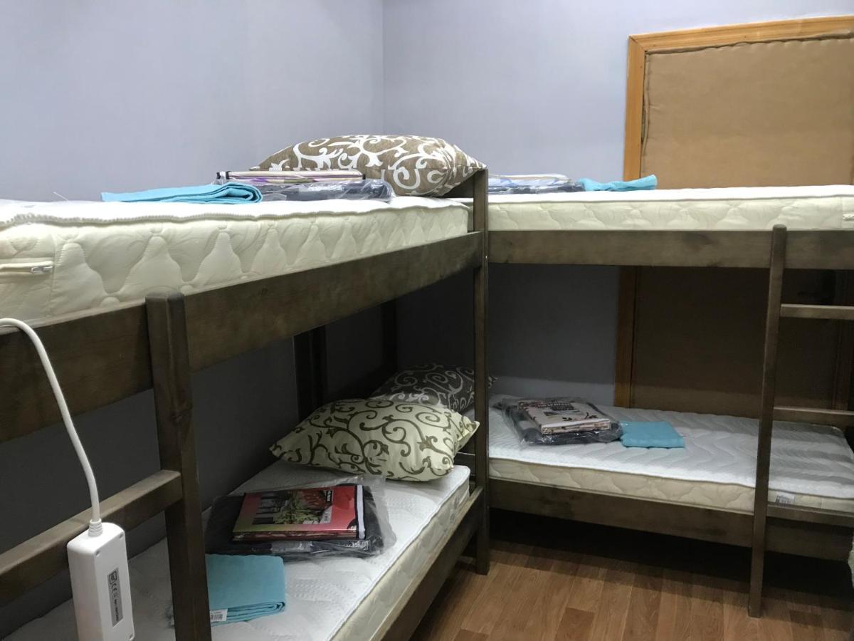 Ararat-Demeevskaya Hostel Kijev Kültér fotó