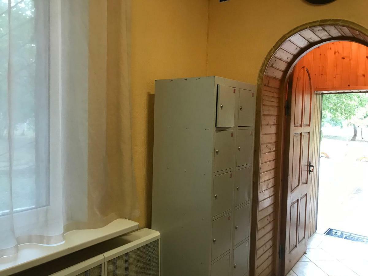 Ararat-Demeevskaya Hostel Kijev Kültér fotó