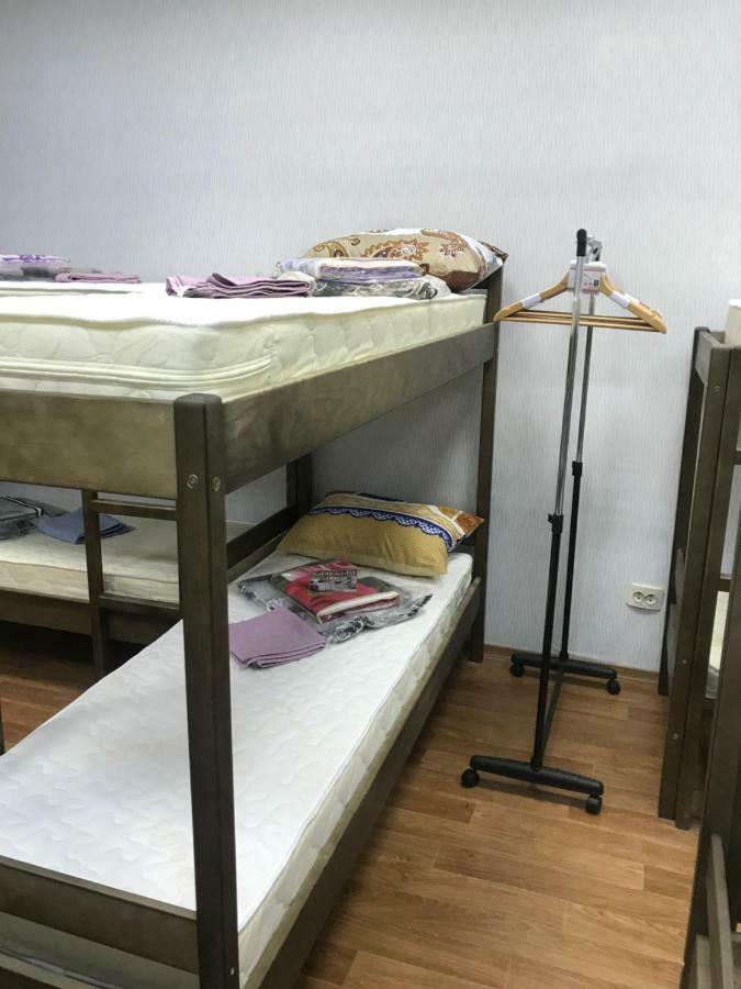 Ararat-Demeevskaya Hostel Kijev Kültér fotó