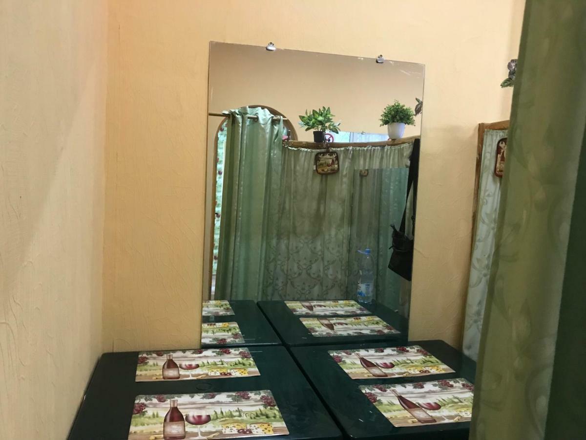 Ararat-Demeevskaya Hostel Kijev Kültér fotó