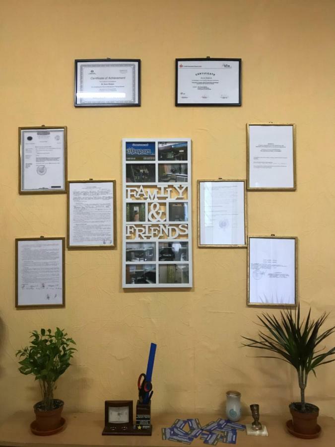 Ararat-Demeevskaya Hostel Kijev Kültér fotó